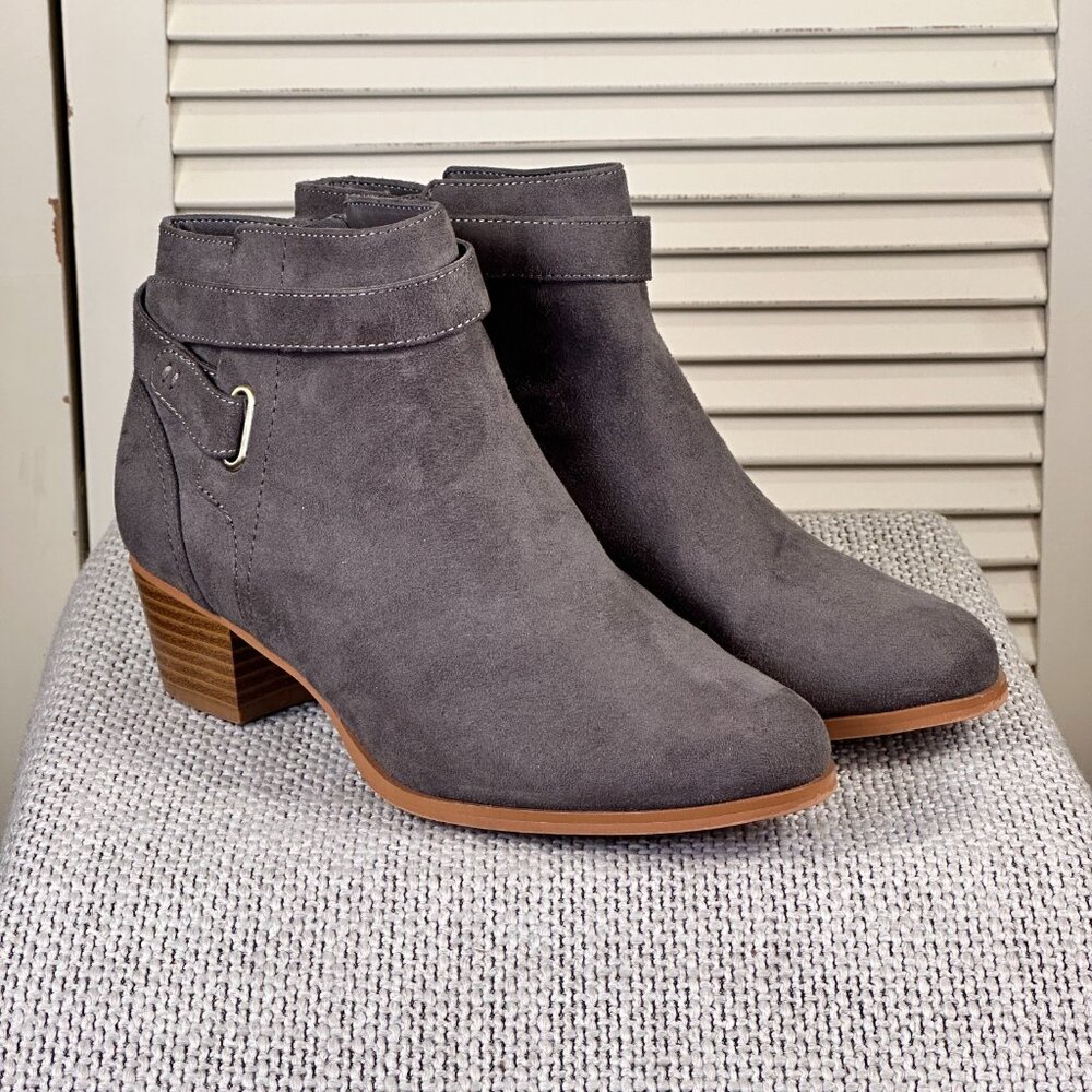 Giani Bernini Oleesia Suede Gray Memory Foam Ankle Boot Bootie Women's‎ Size 6.5